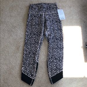 Lululemon high times size 6! New with tags
